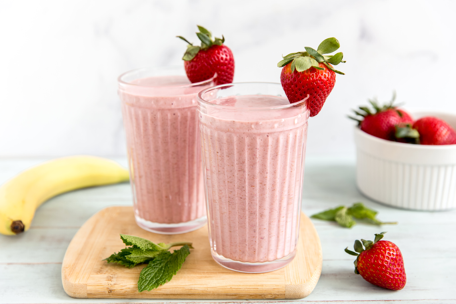 Strawberry Banana Smoothie Bliss: A Delightful Fusion of Fruits